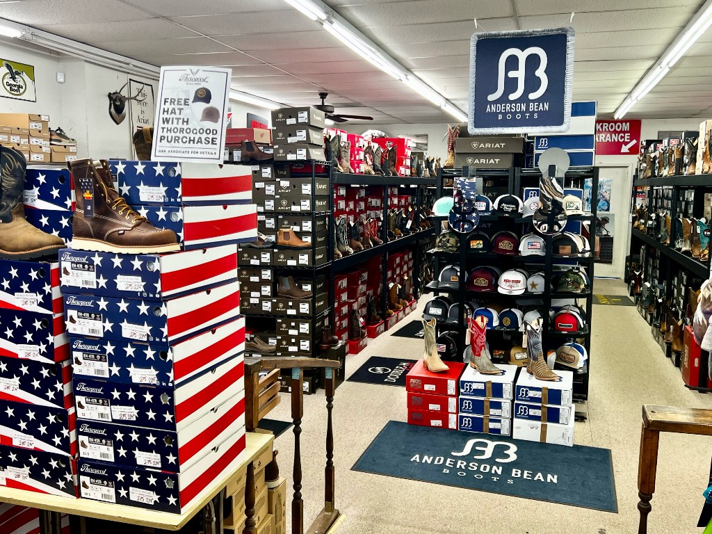 The Shoe and Boot Outlet - Store interior